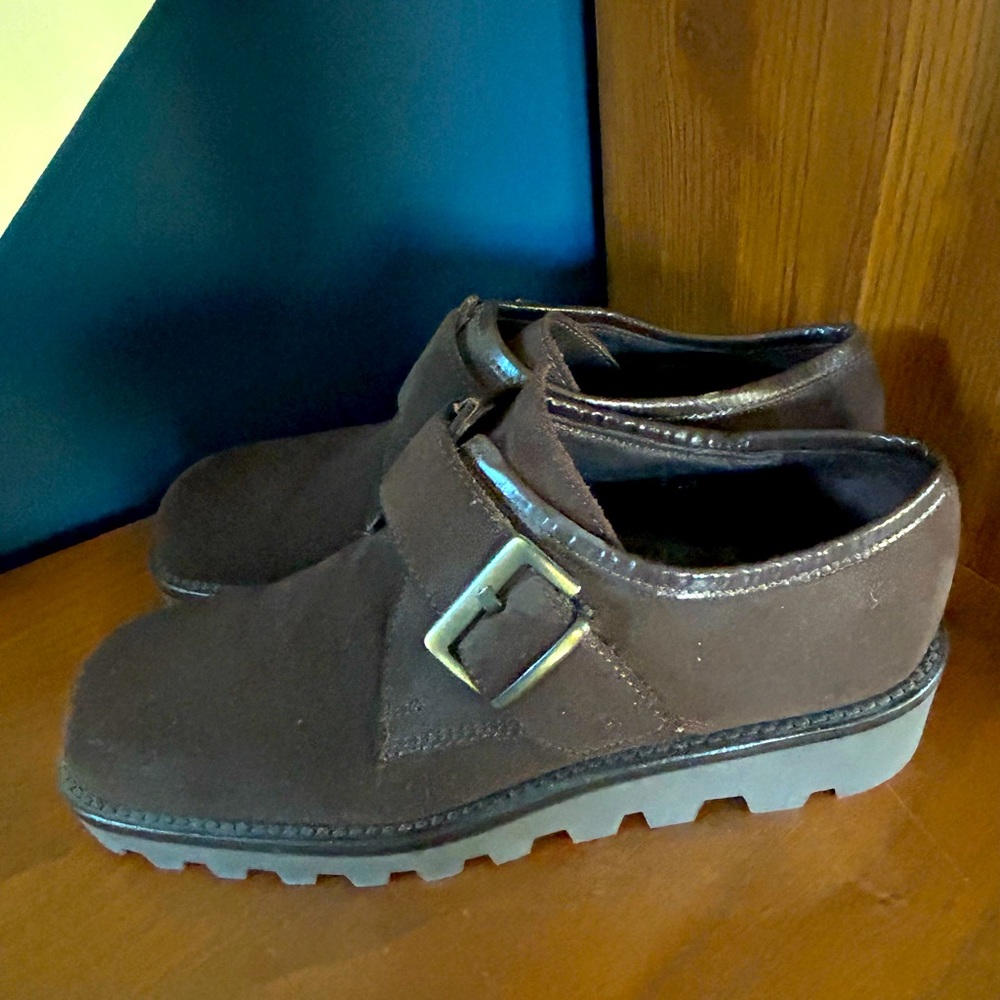 Nickels Soft Brown Suede Buckle Shoes Size 5.5